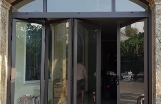 Cửa nhôm hệ 005